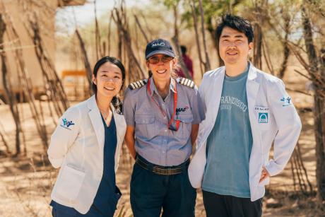 Pilot Becki and 2 of the specialists